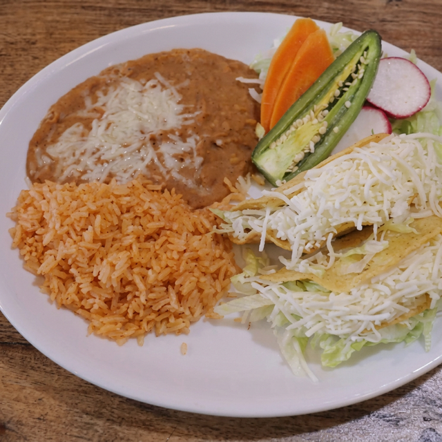 Crunchy Tacos Plate.